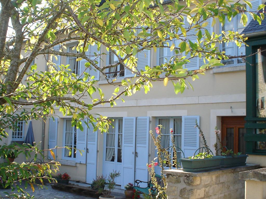 Chambres D'Hotes Sur La Courtine De Coucy Buitenkant foto